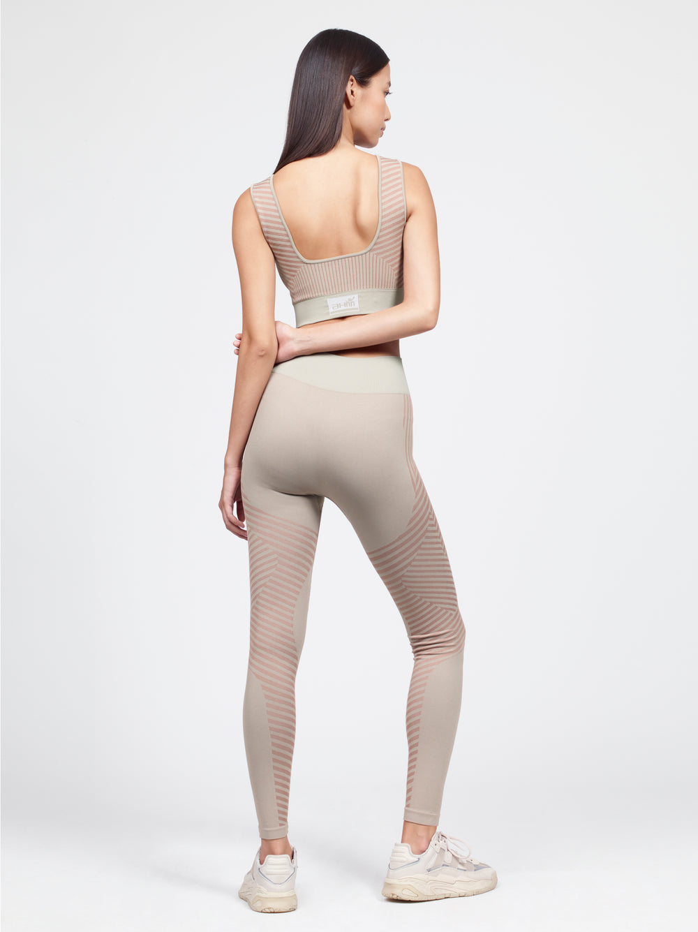 scoop neck sport bra with compression legging in tranquil taupe