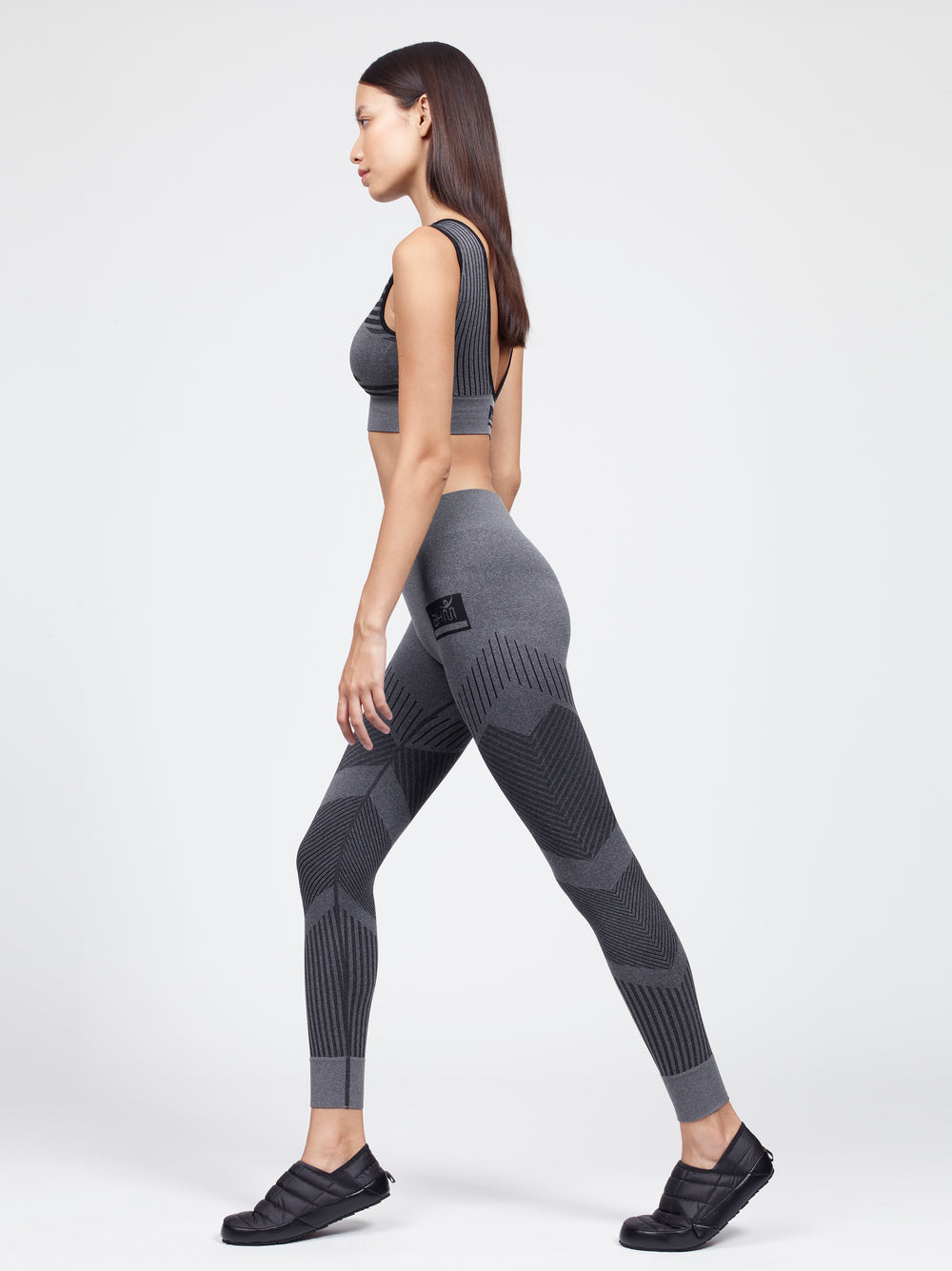 bare back sport bra with flow legging set gray black